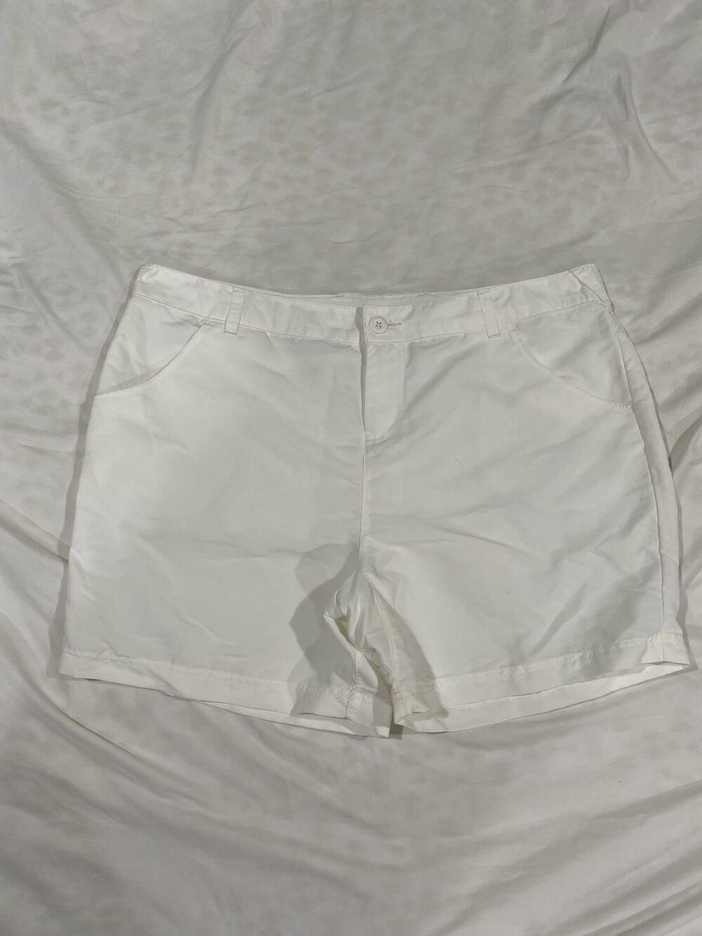PFG Performance Wear White Womens Quick Dry Shorts Size 16